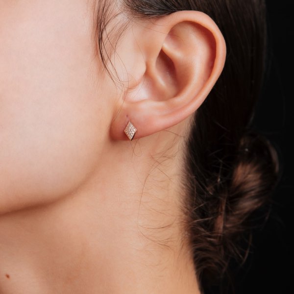 FirstMadam 18K Solid Gold Diamond Shaped Earrings Light Luxury Exquisite Earrings FirstMadam 18K Solid Gold Diamond Shaped Earrings Light Luxury Exquisite Earrings