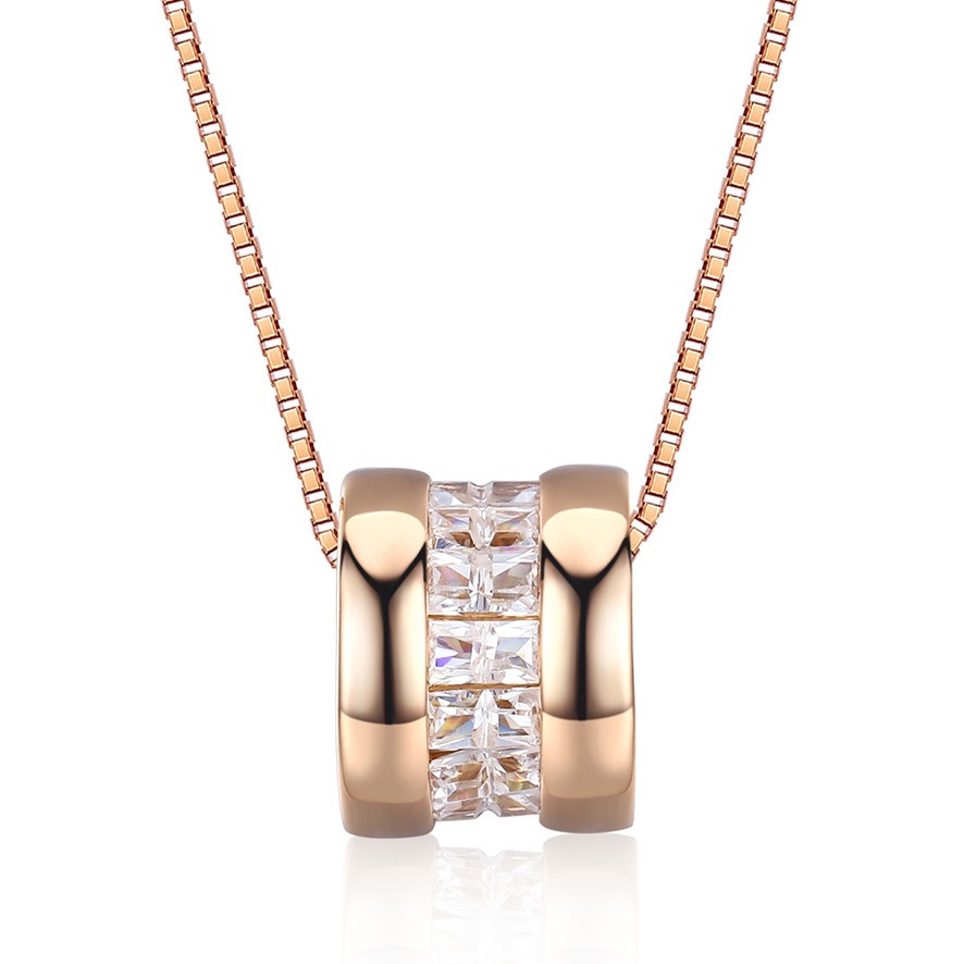 FirstMadam Light Luxury Rotatable Zircon Pendant Necklace Creative Minimalist Design Fashion Jewelry Wholesale