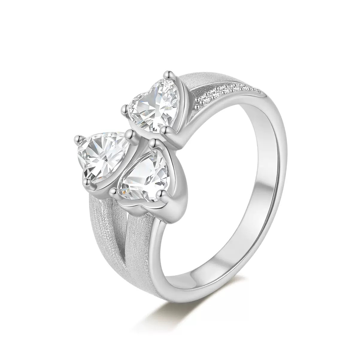 FirstMadam Wholesale Heart Shape Setting Moissanite Gold Plated Ring