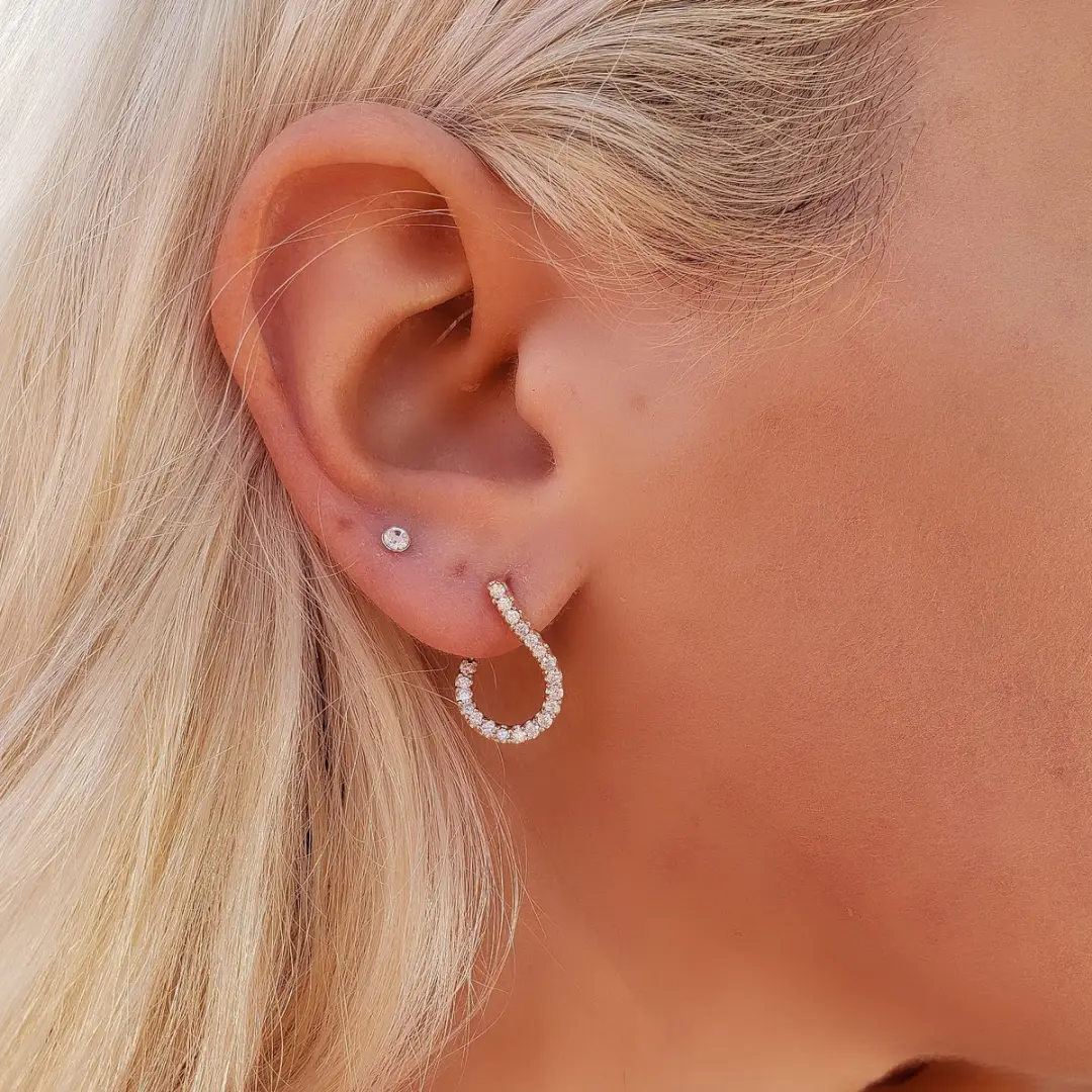 18K Gold Lab Grown Diamond Teardrop Hoop Earrings 18K Gold Lab Grown Diamond Teardrop Hoop Earrings