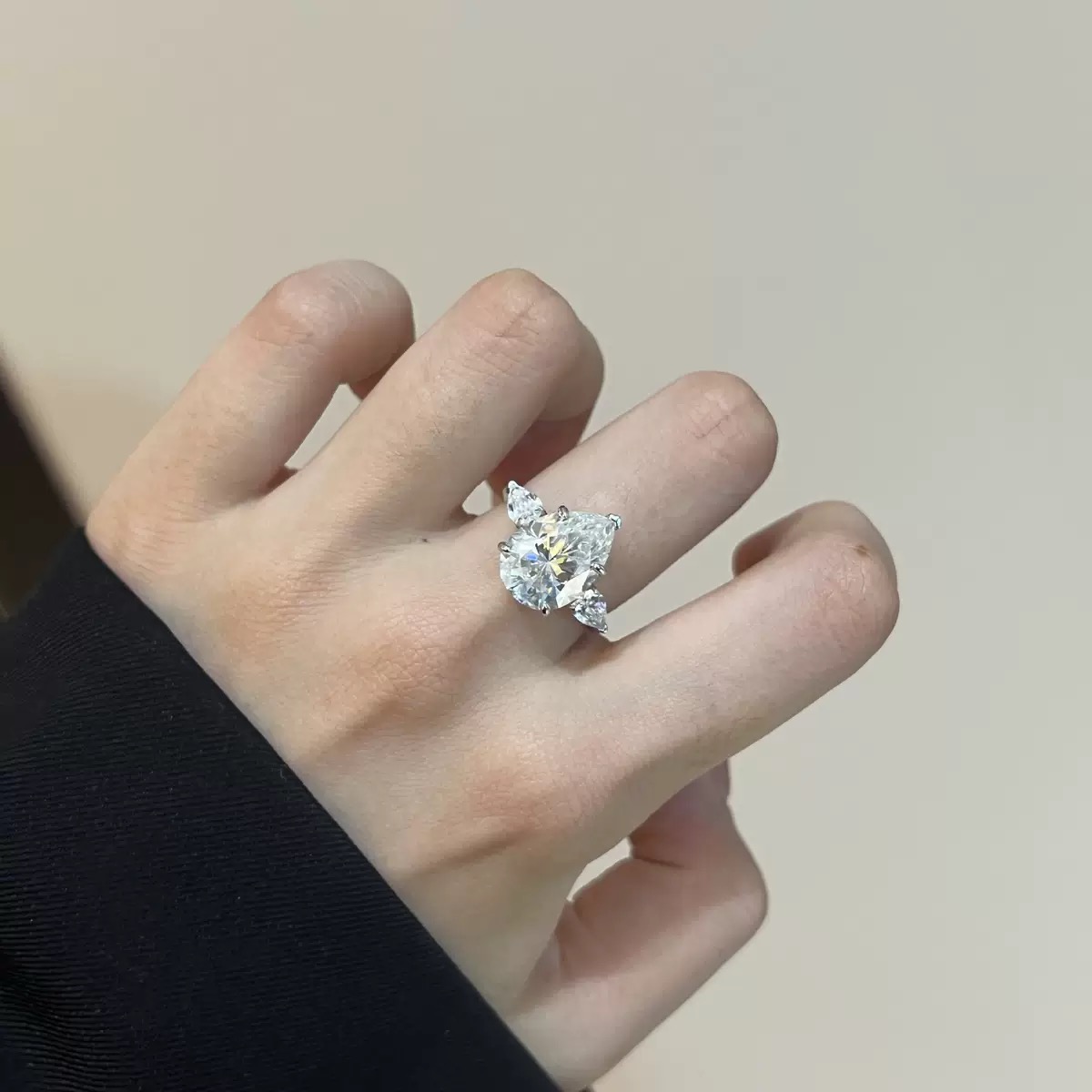 FirstMadam Hot Sale Three Stones Gold Plated Moissanite Wedding Ring FirstMadam Hot Sale Three Stones Gold Plated Moissanite Wedding Ring