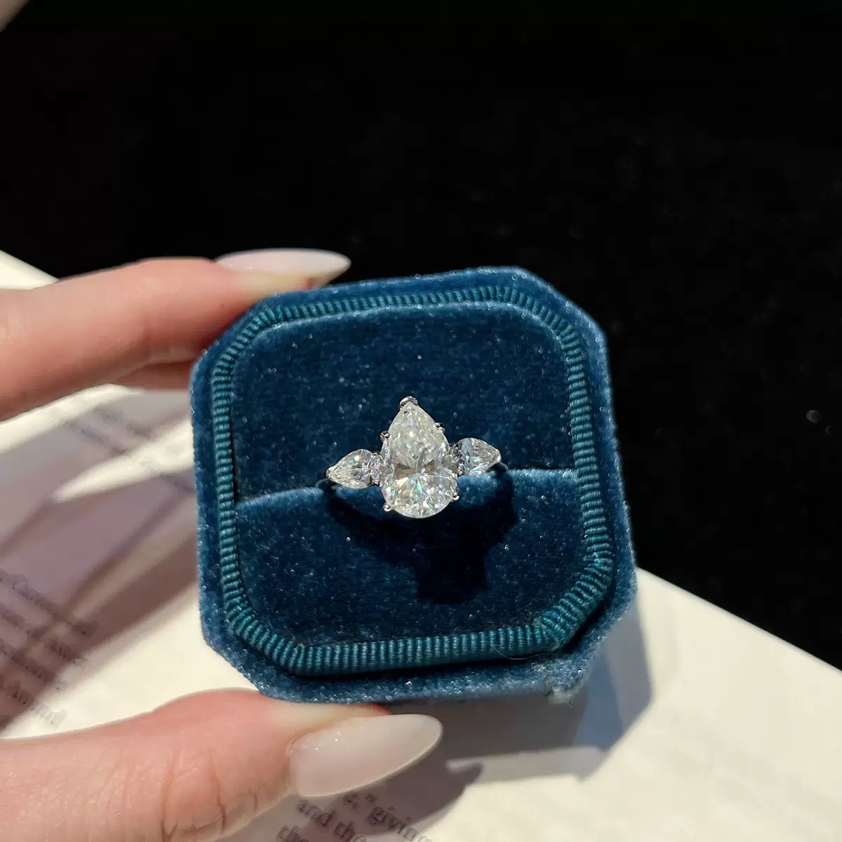 FirstMadam Hot Sale Three Stones Gold Plated Moissanite Wedding Ring FirstMadam Hot Sale Three Stones Gold Plated Moissanite Wedding Ring
