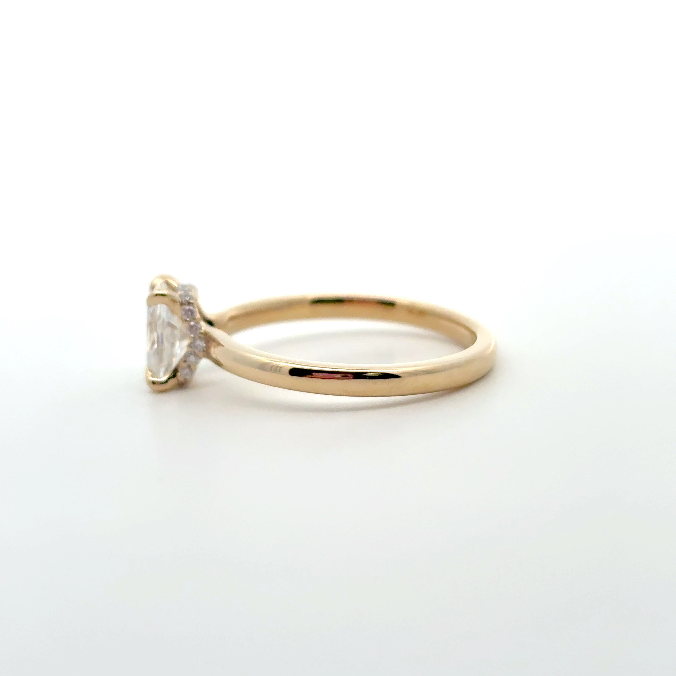 FirstMadam Custom Made Round Cut 1CT Solitaire Lab Diamond Ring FirstMadam Custom Made Round Cut 1CT Solitaire Lab Diamond Ring