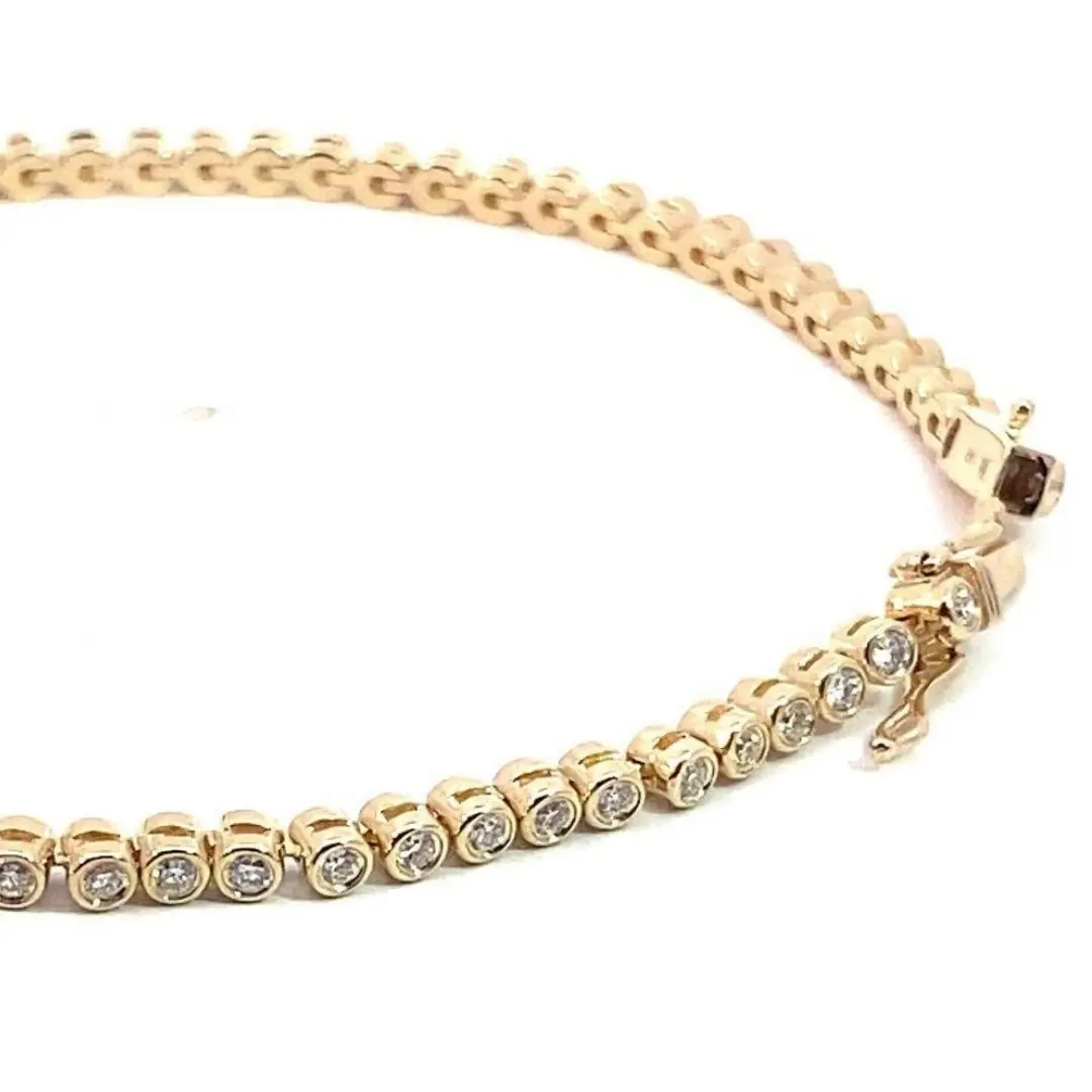 18K Gold Lab Grown Diamond Bezel Set Tennis Bracelet 18K Gold Lab Grown Diamond Bezel Set Tennis Bracelet